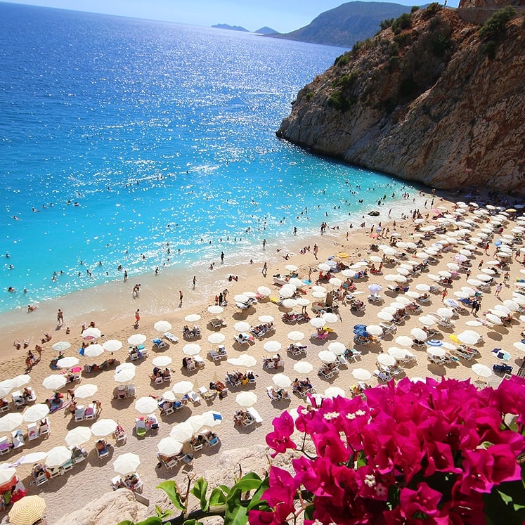 Yerli turist, arkadaş ya da akraba evinde kalıyor