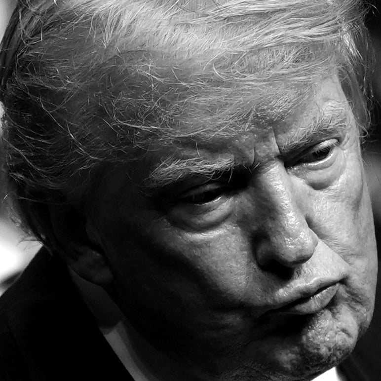 Trump'tan gaf: Japonya İslam Cumhuriyeti 111 füze fırlattı