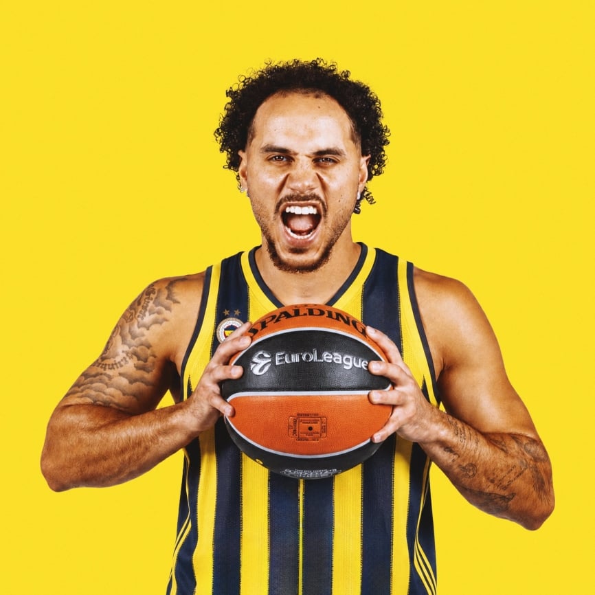 Shane Larkin Fenerbahçe'de