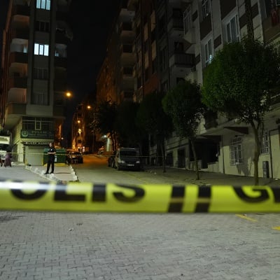 Bahçelievler'de bir bina tedbir amacıyla tahliye edildi