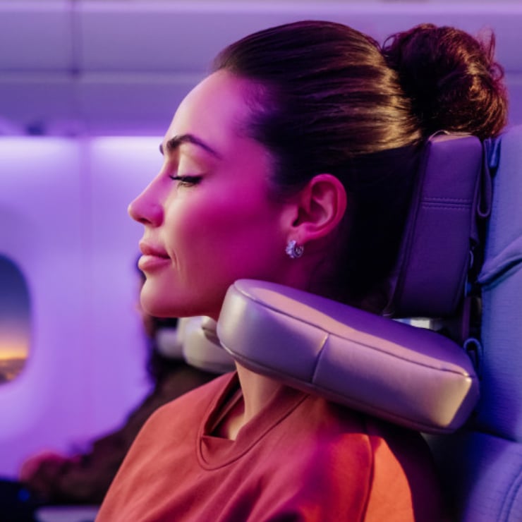 Emirates'ten ekonomi sınıfına kanatlı boyun yastığı