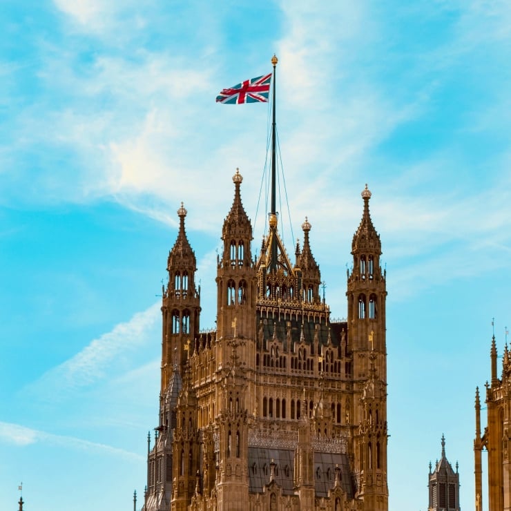 Britanya'da milyonerlerden kampanya: Daha fazla vergi ödemek istiyoruz