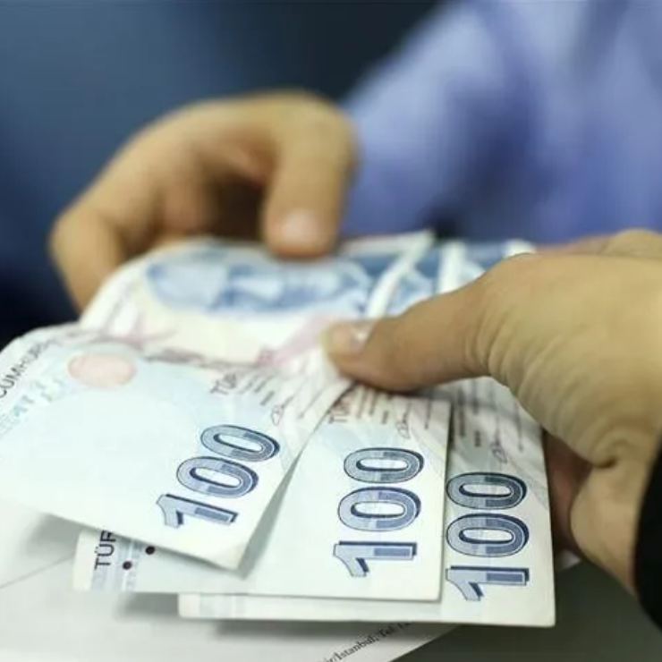 Kamuda bir doktora tebligatsız işletilen faiz iade edildi