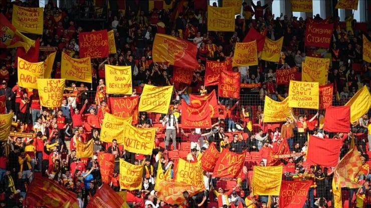 Forza ve Yalı taraftar gruplarına operasyon: 51 kişi tutuklandı - Diken