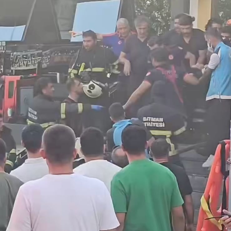 Batman'da spor salonunda yangın: İki ölü, dokuz yaralı - Diken