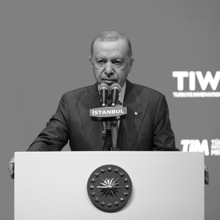 Erdoğan, muhalefeti ve 'tetikçi medyayı' sermaye piyasalarına ateş etmekle suçladı